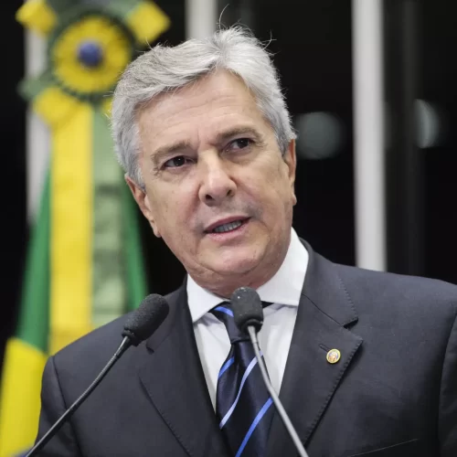 Por 6 a 4, STF mantém prisão do ex-presidente Fernando Collor